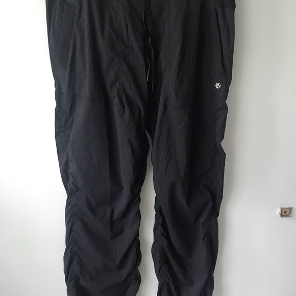 Lululemon Dance Studio Pants Unlined Black Cinch Hem + Waist Size 8 - Picture 3 of 11